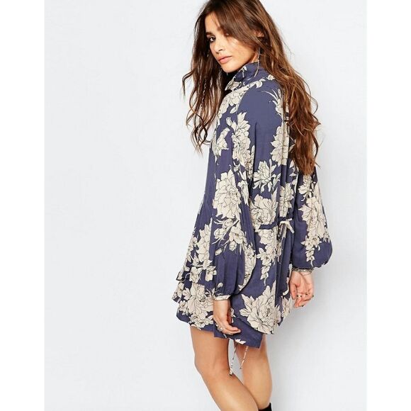 New! FREE PEOPLE Women's 70's Style Floral Double-hem Mini Shirt Dress Size XS - Picture 3 of 5